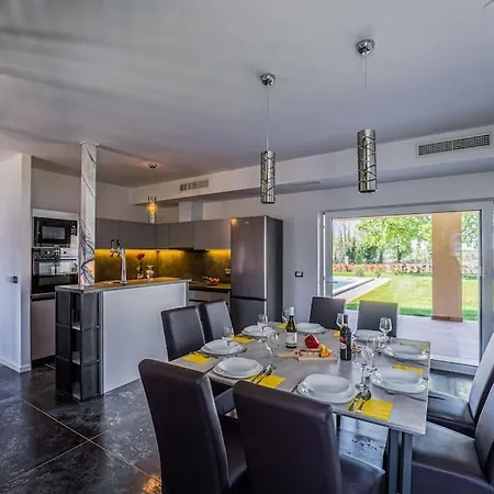 Arancin Novigrad By Istriaselect Villa *