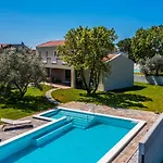 Arancin Novigrad By Istriaselect Villa Brtonigla