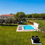 Arancin Novigrad By Istriaselect * Brtonigla