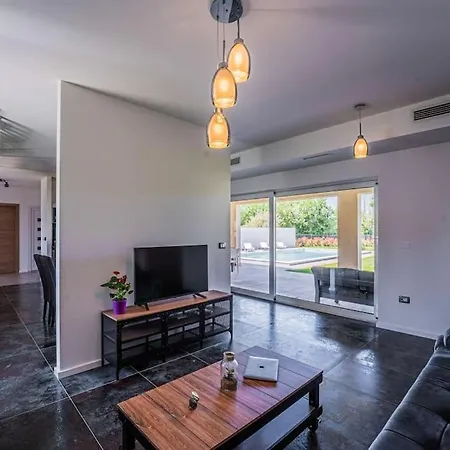 Villa Arancin Novigrad By Istriaselect *