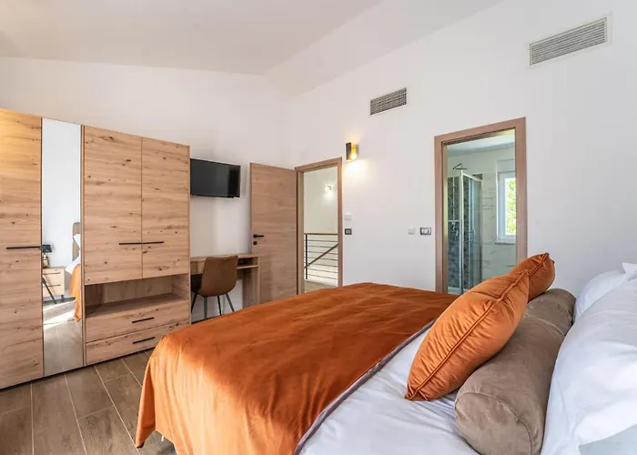 Arancin Novigrad By Istriaselect Бртонигла