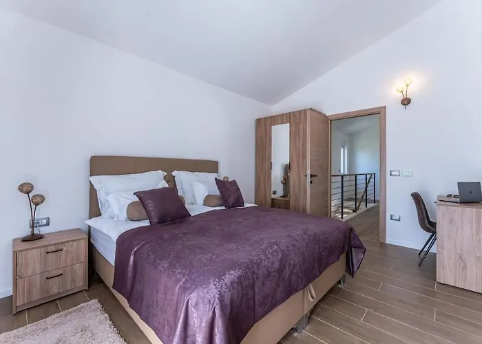 Arancin Novigrad By Istriaselect *