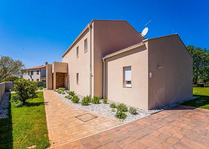 Arancin Novigrad By Istriaselect