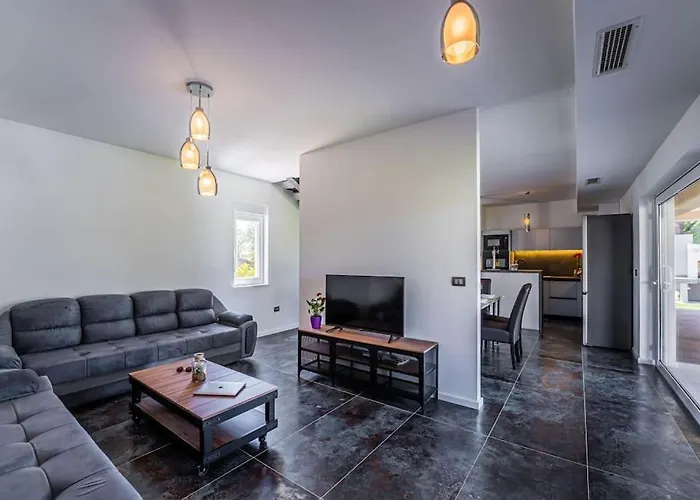 Arancin Novigrad By Istriaselect